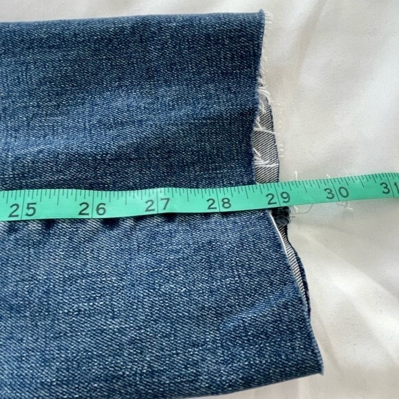 NWT Aqua‎ Pearl Embellished Distressed Straight Leg Jeans Ankle Cropped Size 24 - Picture 11 of 11